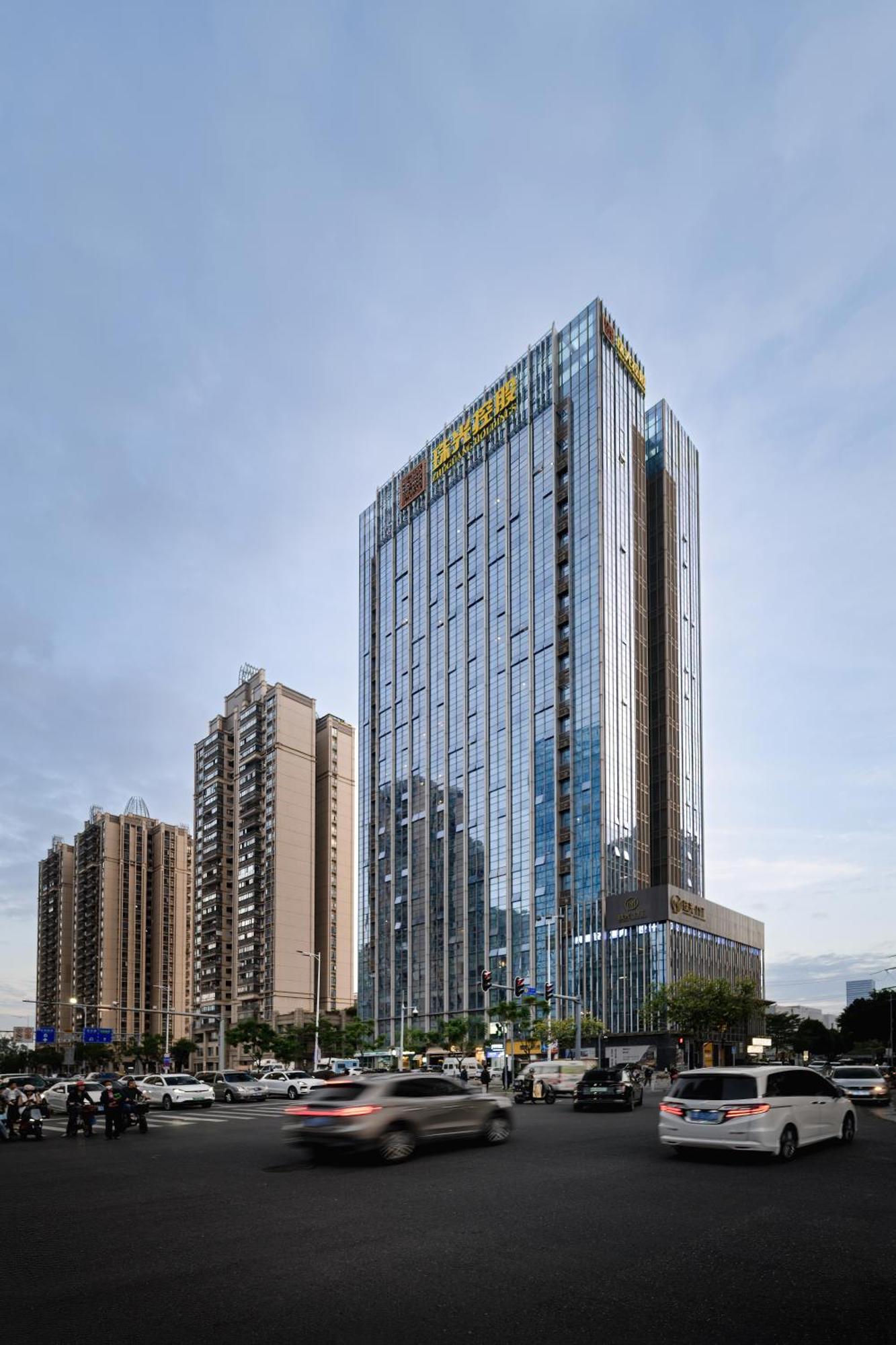 Livetour Hotel Zhujiang New Town Guangzhou Exterior photo